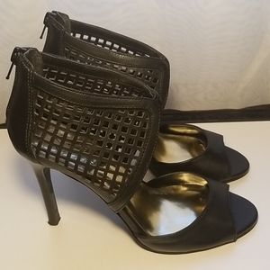 Jessica Simpson heels